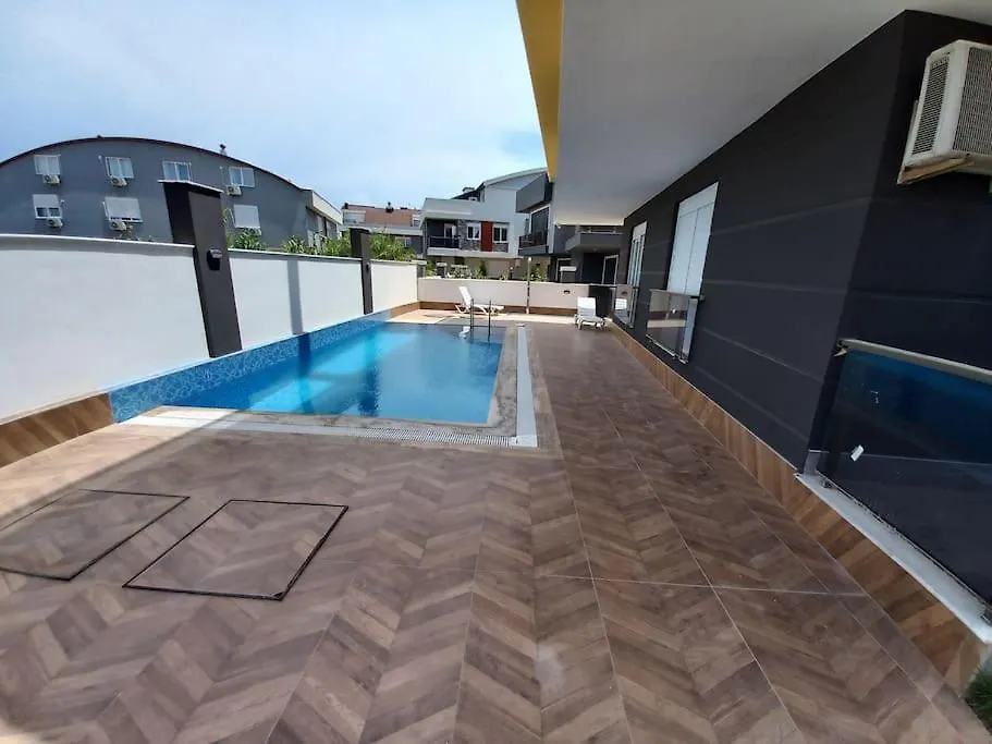 2+1 Full Furnished Flat Near To Sea For Rent Lejlighed Antalya
