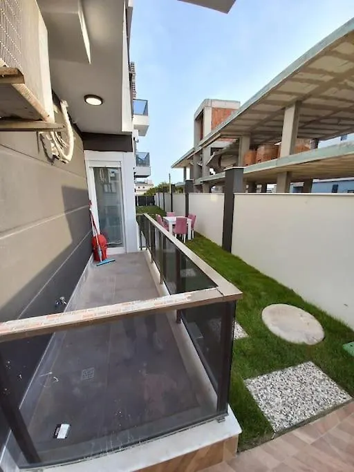 2+1 Full Furnished Flat Near To Sea For Rent Appartamento Antalia